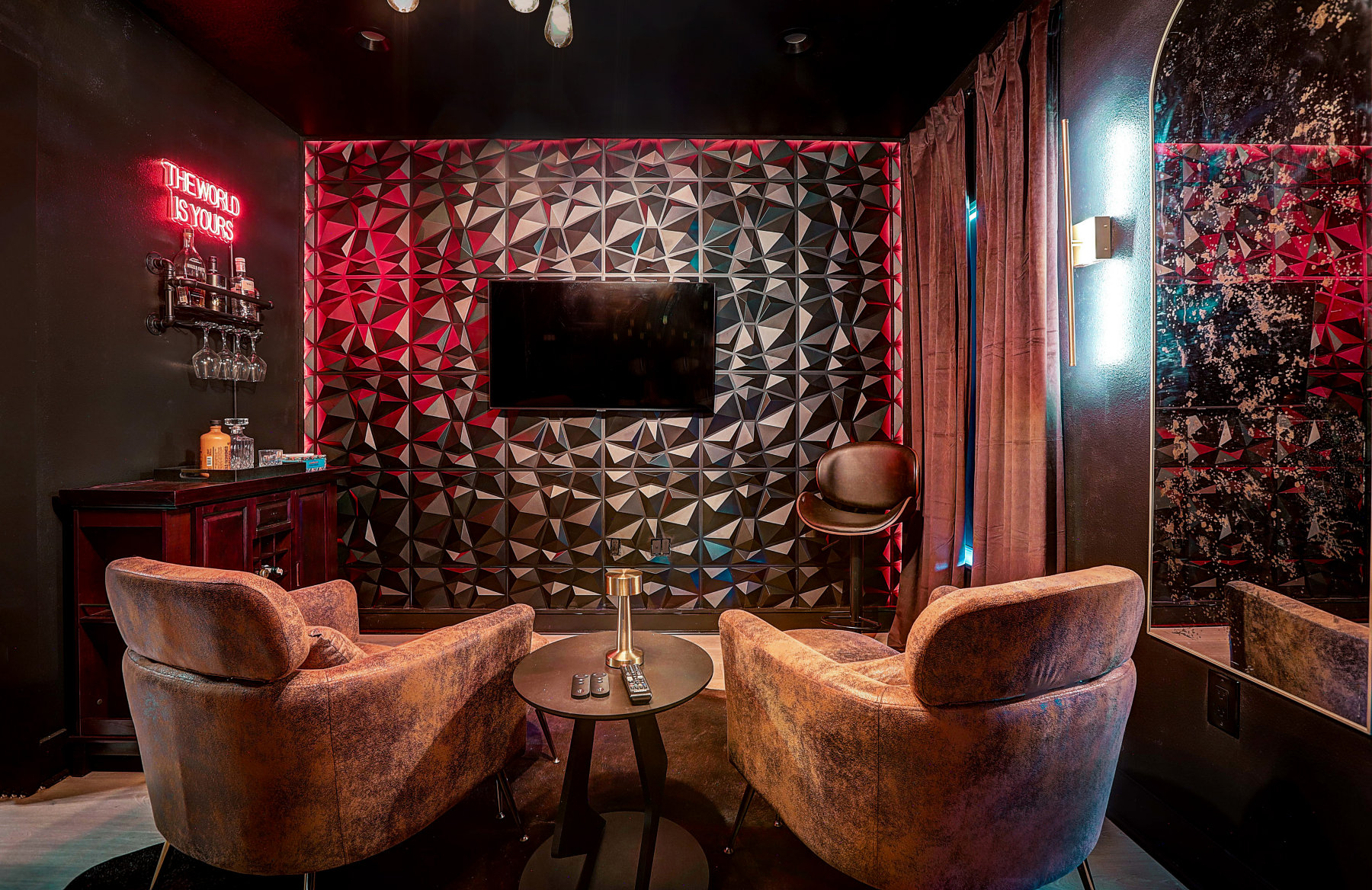  : REAL ESTATE PORTFOLIO : VICTOR'S PHOTOJOURNALISM